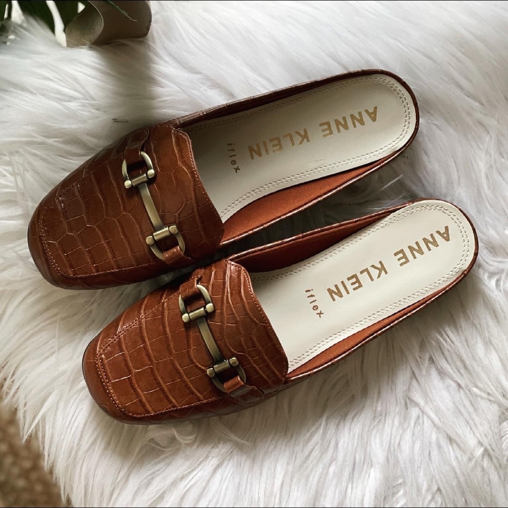Beautiful Anne Klein Mules